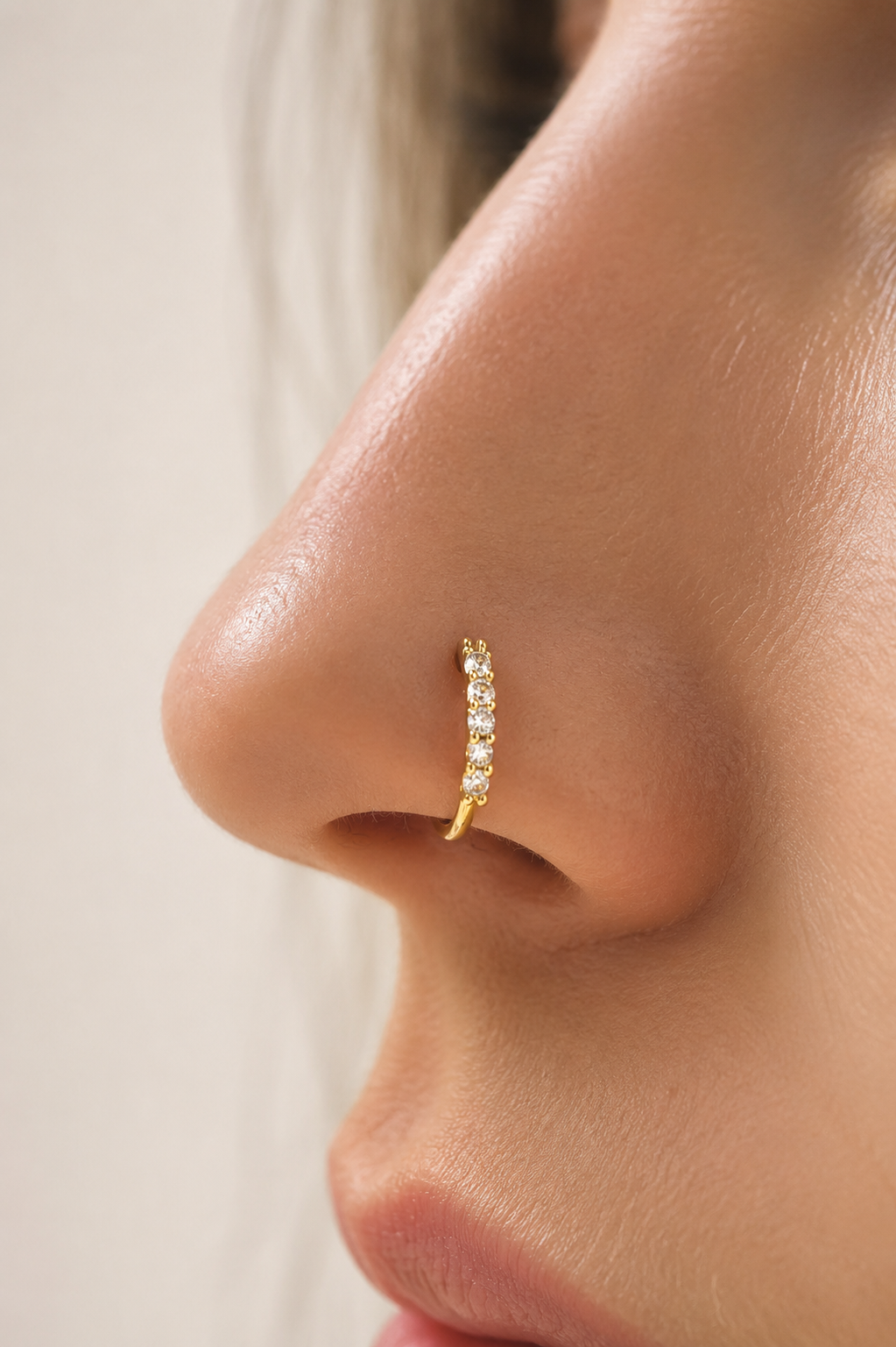 Piercing Nez Anneau Zircon - Bijou Nez
Fin & Élégant