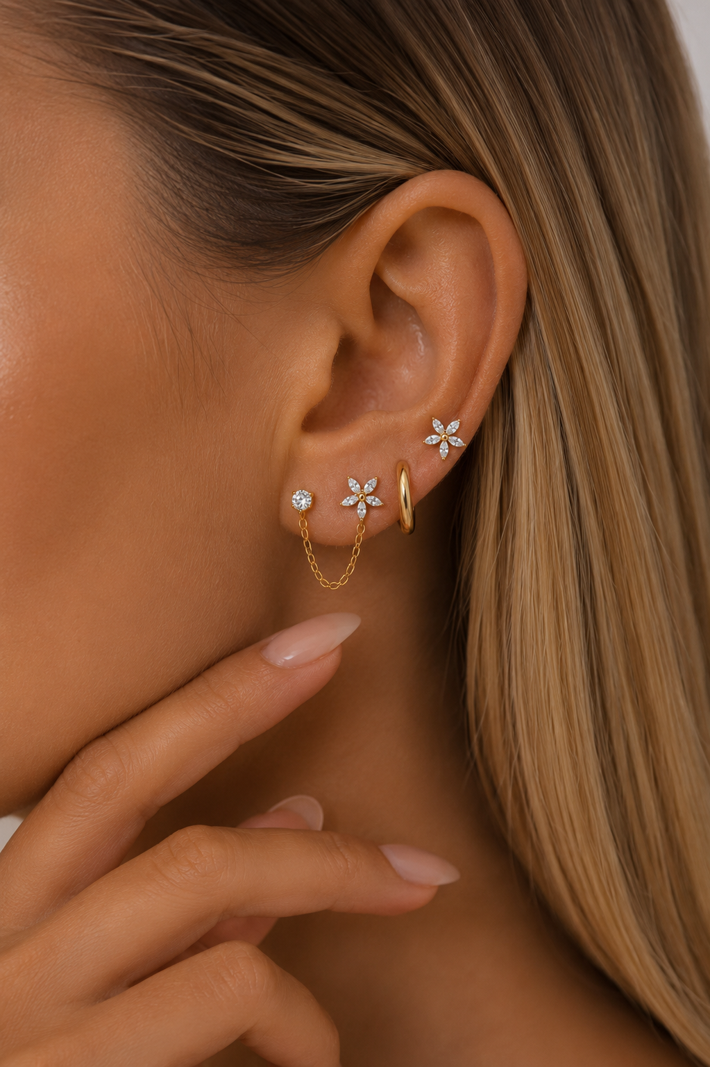 Set 3 Boucles d’Oreilles Fleur & Chaîne – Piercing Cartilage & Lobe, Acier Inoxydable