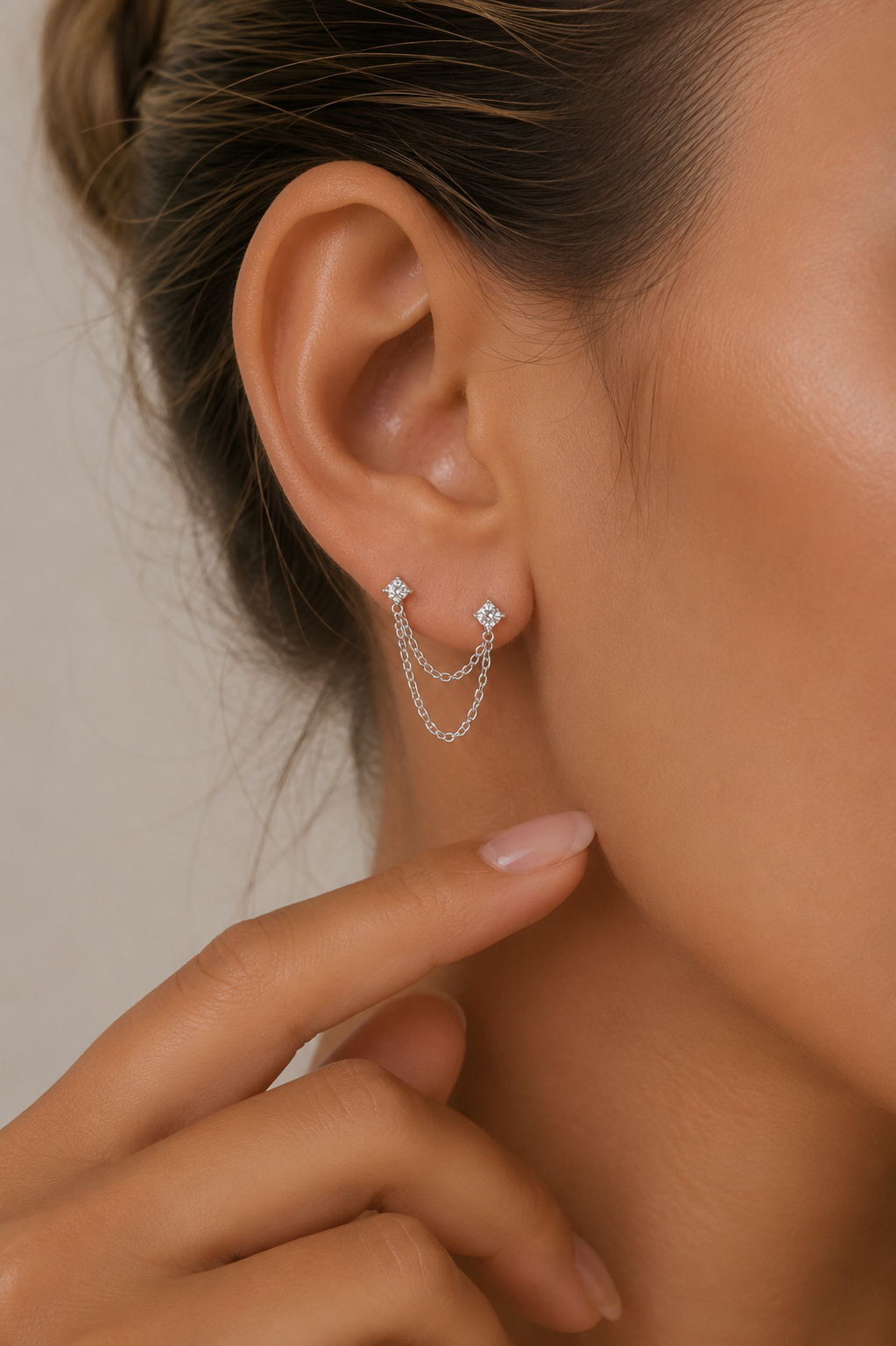 Boucles d’Oreilles Double Clou Zircon Chaîne Suspendue Femme – Acier Inoxydable